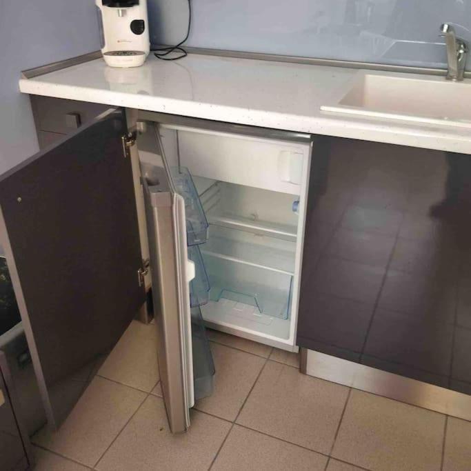 Takis & Machi House Apartman Rafína Kültér fotó